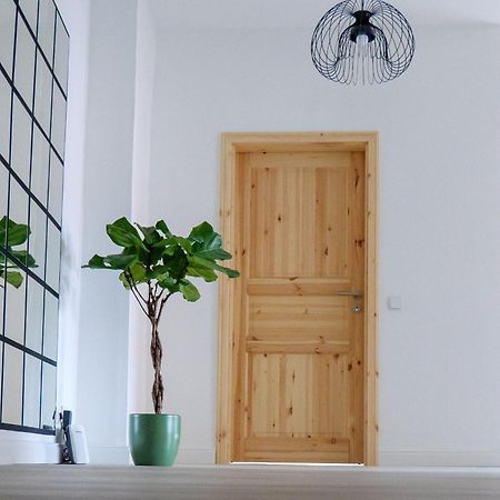 Amao-Brown I Exklusives City-Apartment I 85Qm I Privatparkplatz & Komfort I King-Size Bed Lahr  Exterior foto